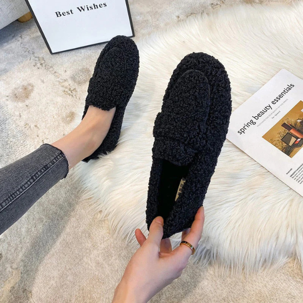 CANNES FLUFFY SLIPPERS