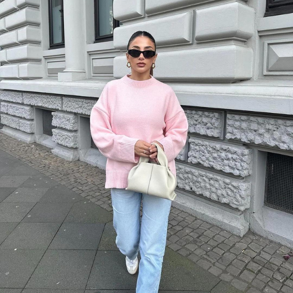 PARIS OVERSIZED PINK SWEATER